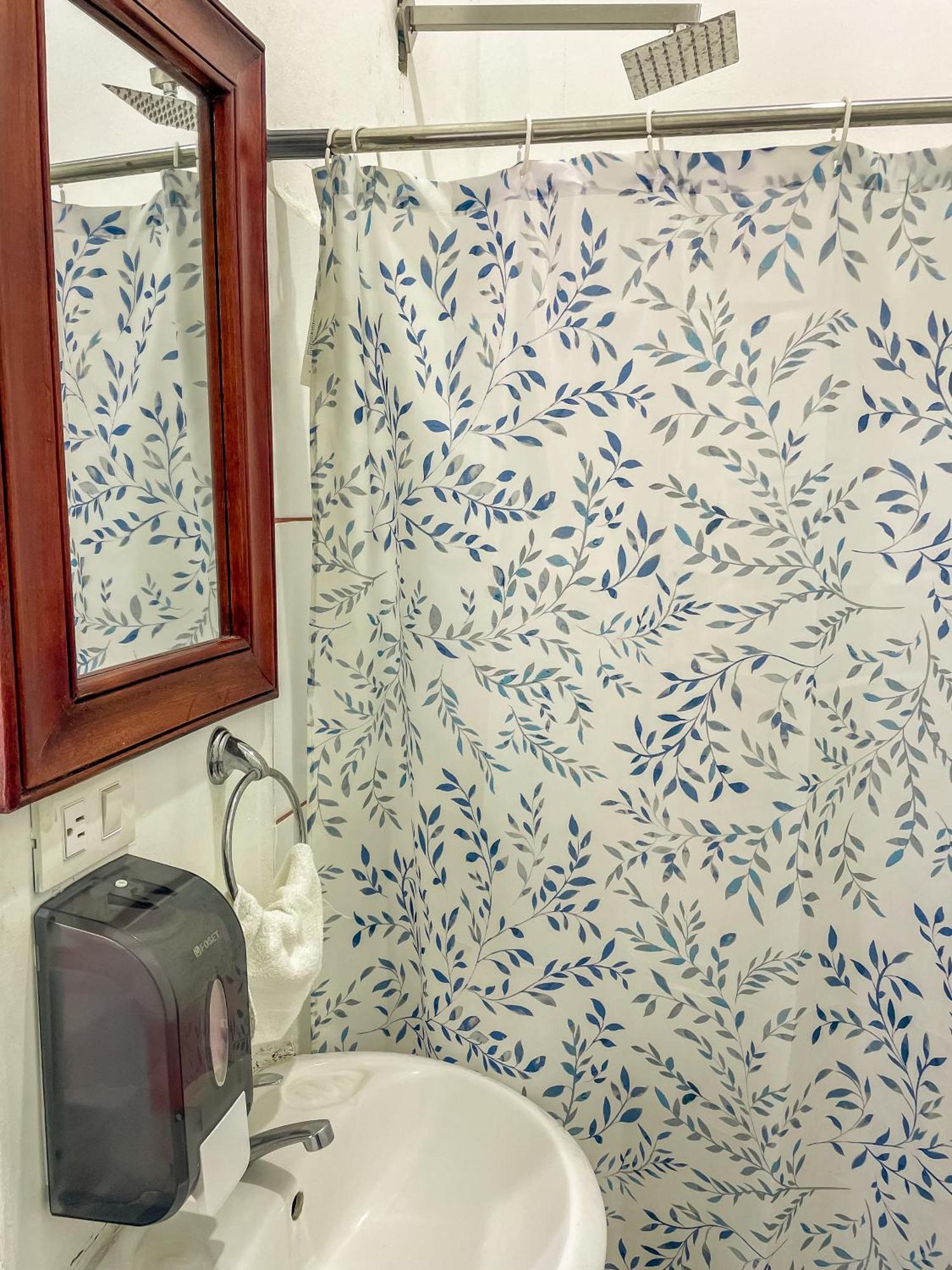 Hostal Eden Мойогалпа Екстериор снимка