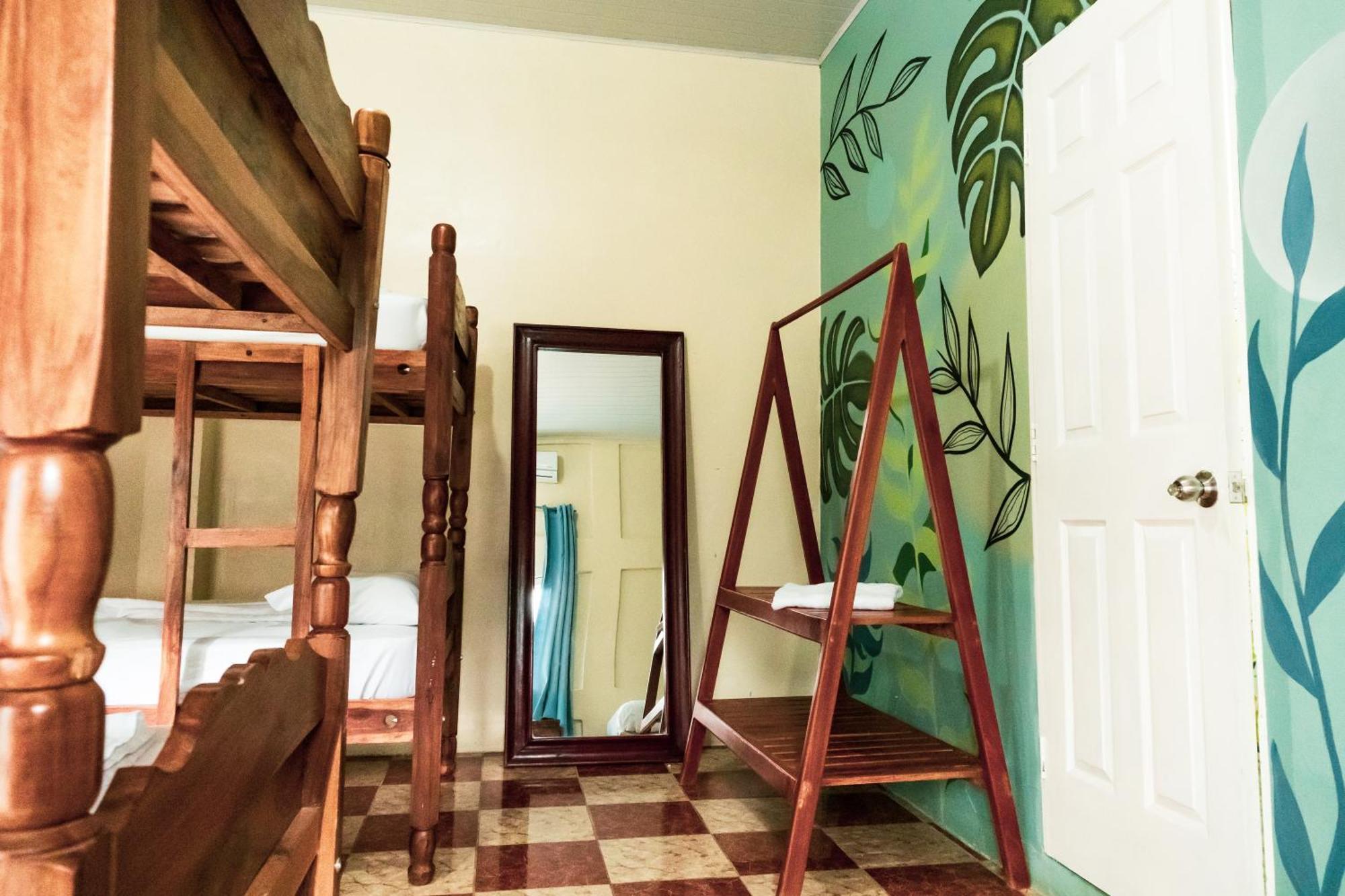 Hostal Eden Мойогалпа Екстериор снимка