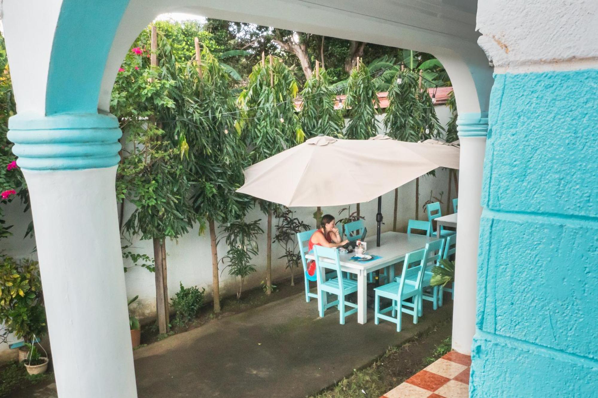Hostal Eden Мойогалпа Екстериор снимка