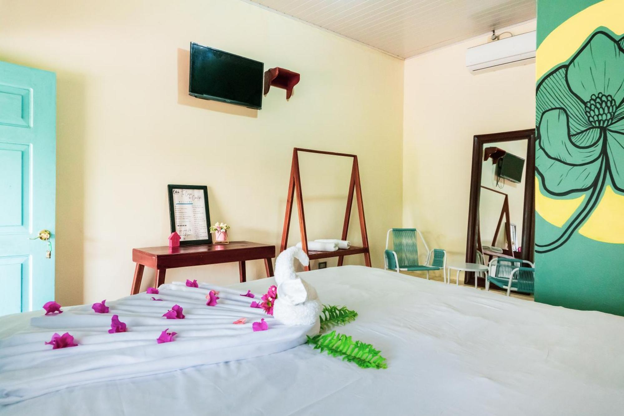 Hostal Eden Мойогалпа Екстериор снимка