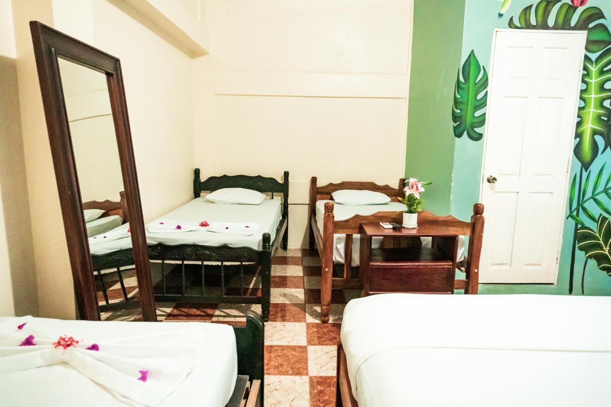 Hostal Eden Мойогалпа Екстериор снимка